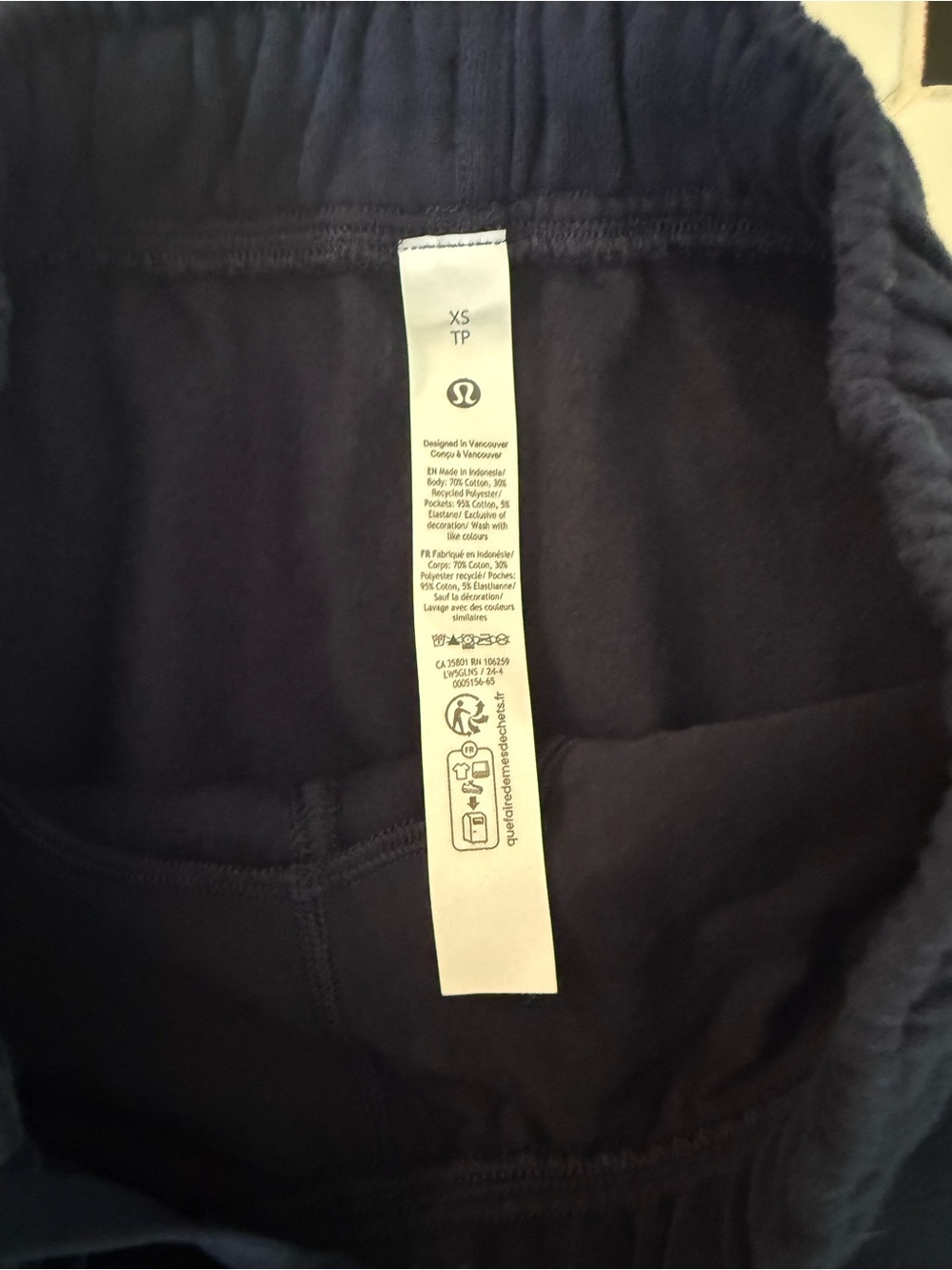 Worn Once! Lululemon Oversized Mid-Rise Scuba Jogger - True Navy, XS - Picture 9 of 14